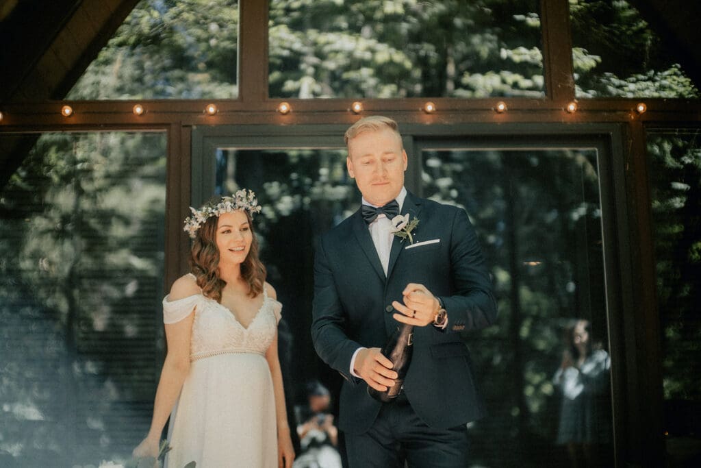 Sky Haus in Skykomish Wedding // Heidi + Miki -