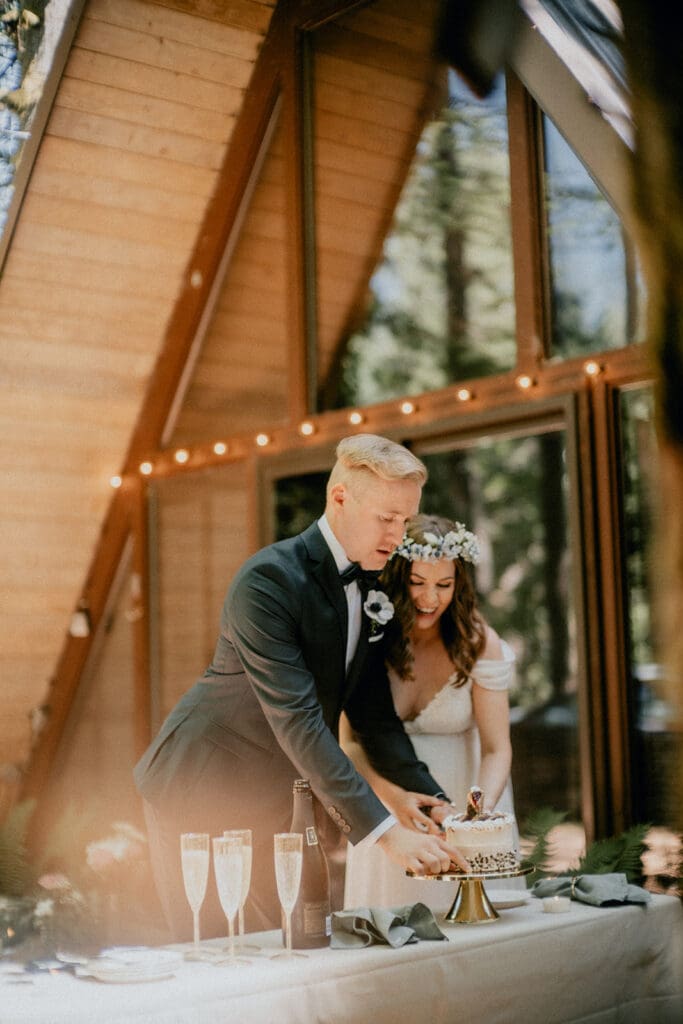 Sky Haus in Skykomish Wedding // Heidi + Miki -