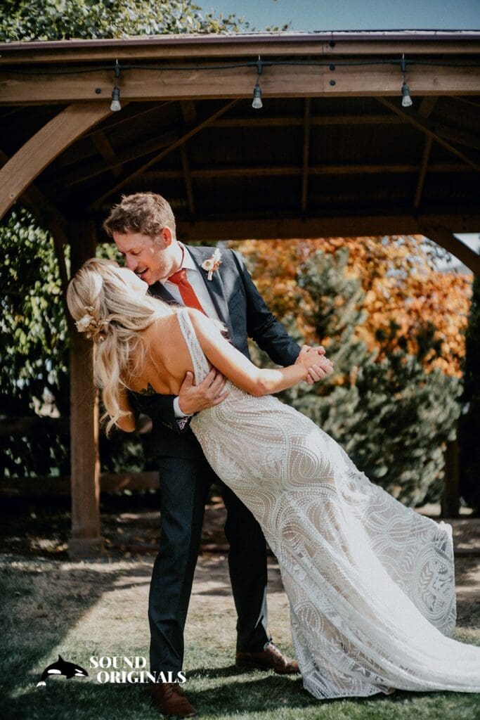 Radiance Winery Lake Chelan Wedding // April + Kevin￼ -