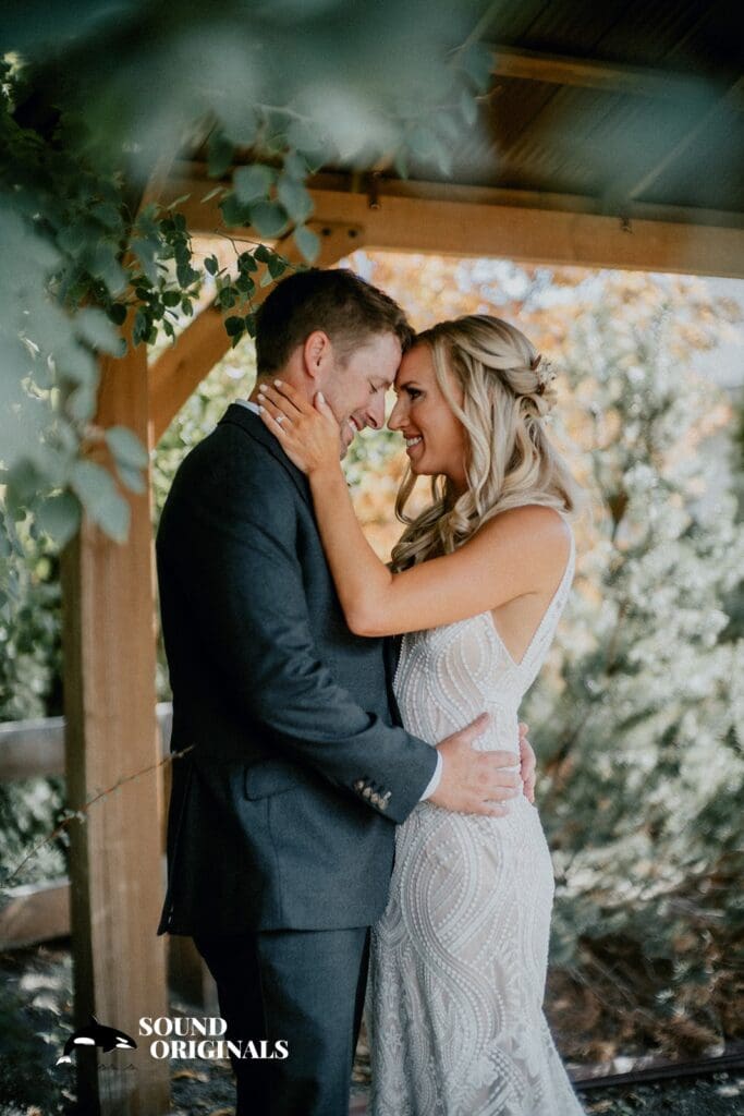 Radiance Winery Lake Chelan Wedding // April + Kevin￼ -