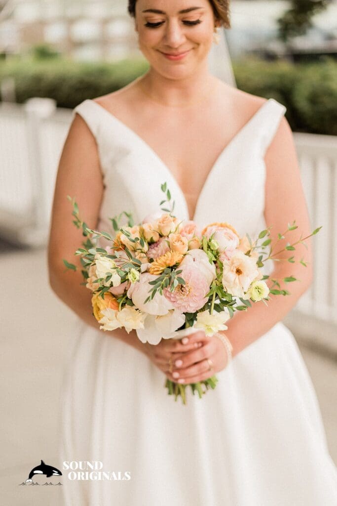 Katie + Tom Olympic Sculpture Park Wedding // Tom & Katie -