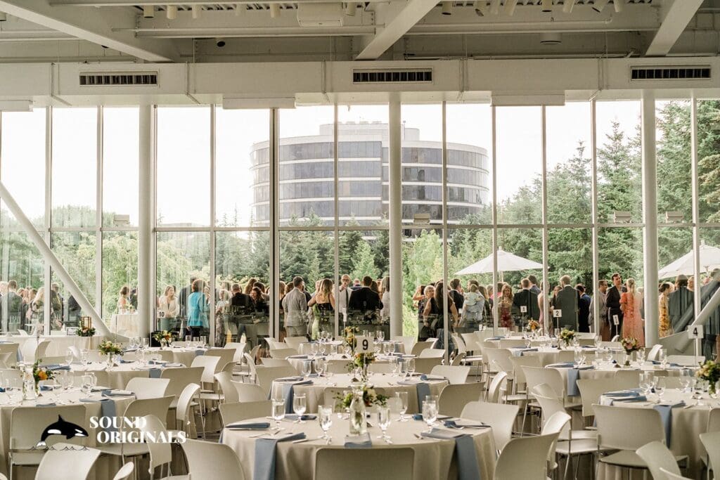 Katie + Tom Olympic Sculpture Park Wedding // Tom & Katie -