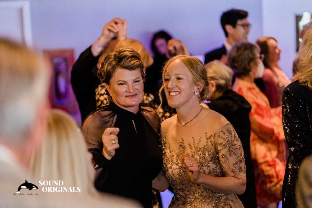 Radiance Winery Lake Chelan Wedding // April + Kevin￼ -