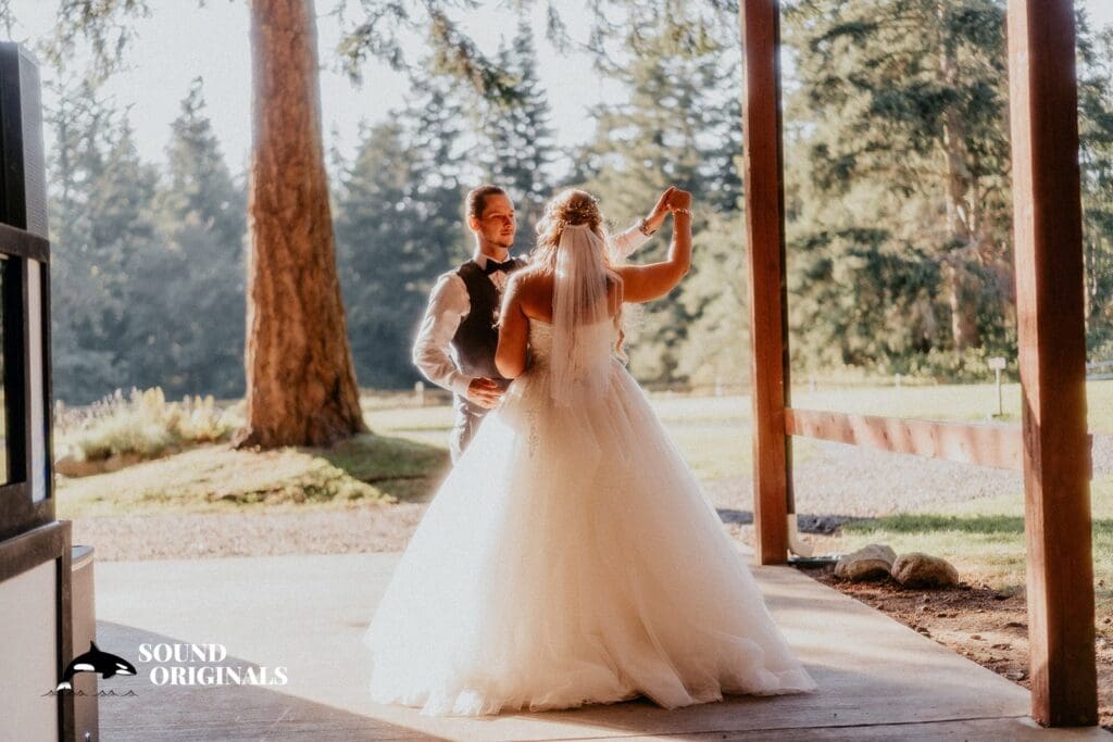 Four Springs House Camano Island Wedding // Chelsea + Jeremy -