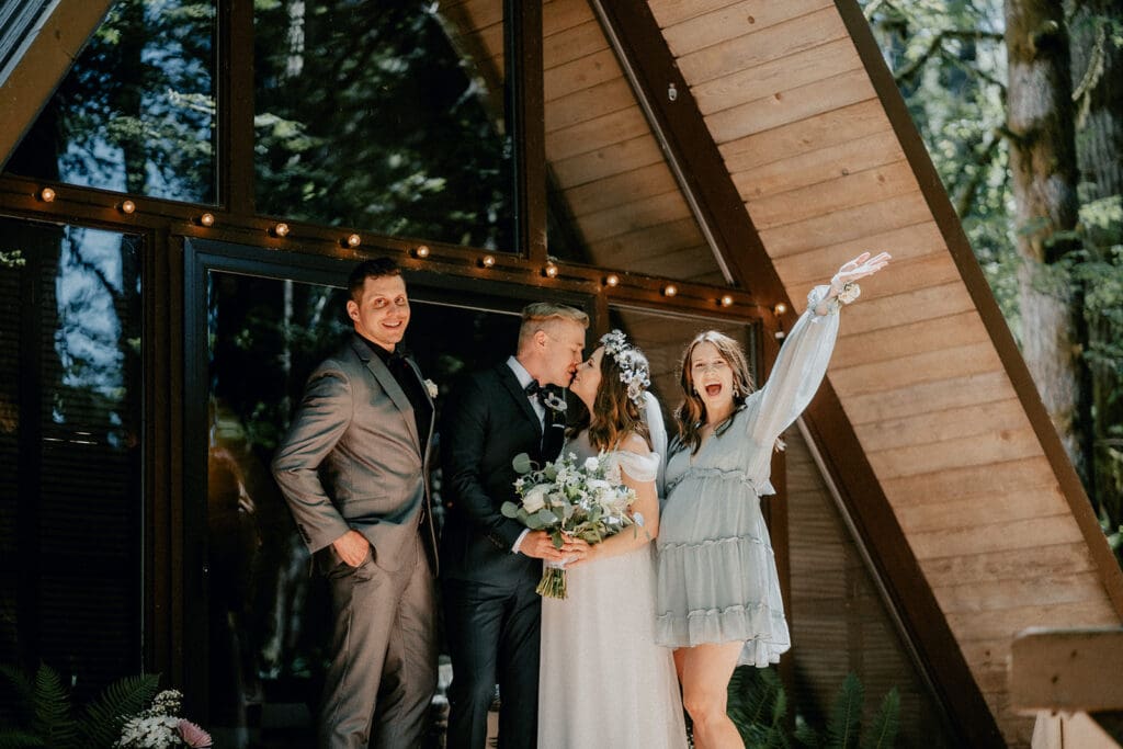 Sky Haus in Skykomish Wedding // Heidi + Miki -