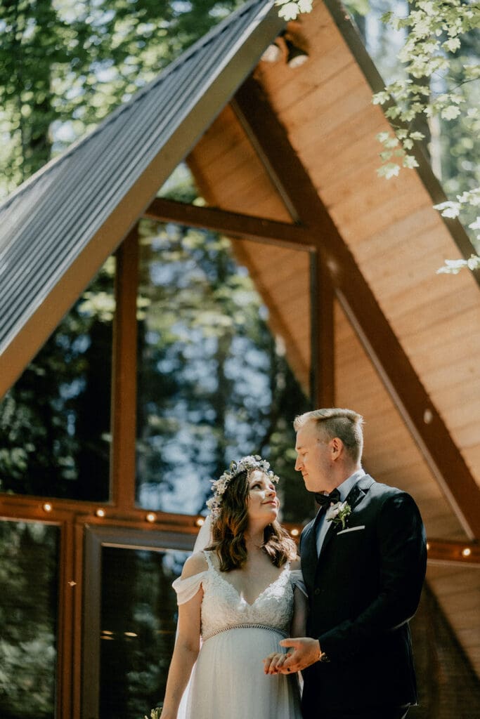 Sky Haus in Skykomish Wedding // Heidi + Miki -