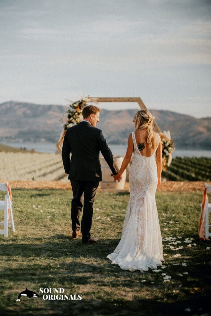 Radiance Winery Lake Chelan Wedding // April + Kevin￼ -