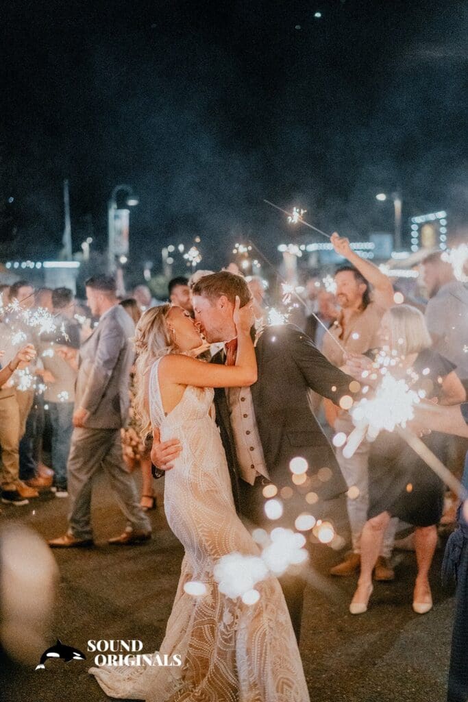 Radiance Winery Lake Chelan Wedding // April + Kevin￼ -