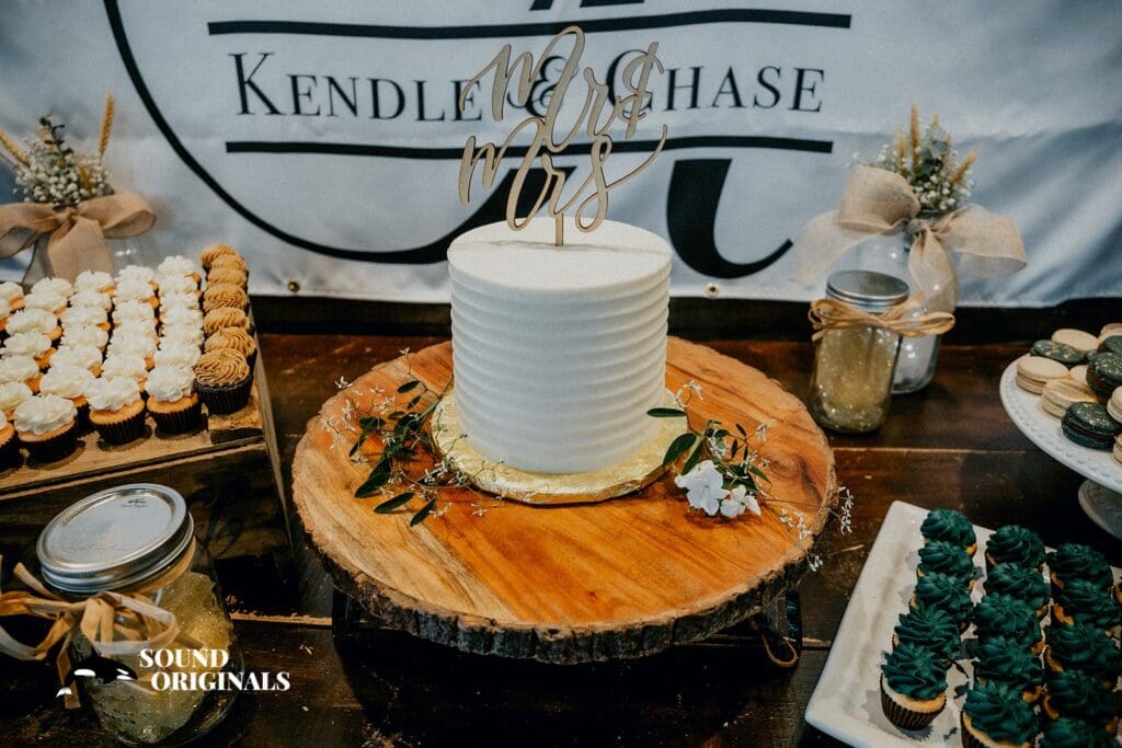 The Lodge at Sonneveldt Vineyards Wedding // Kendle + Chase -