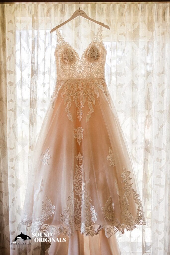 Kiana Lodge Wedding // Mary Jane & Ken -