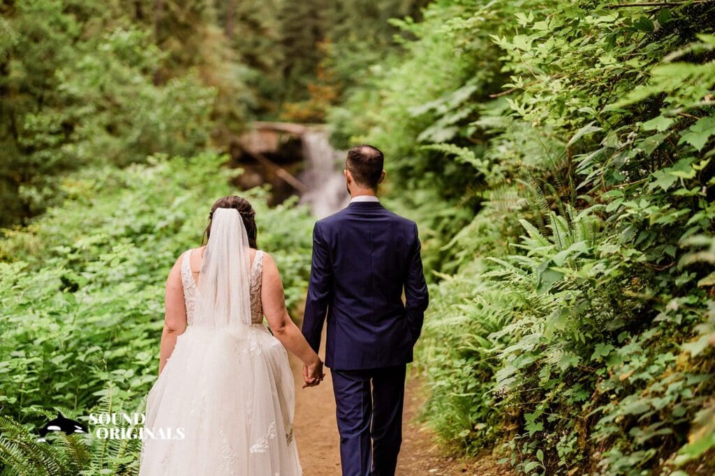 Brittney + Sam Silver Falls State Park Wedding // Brittney & Sam -