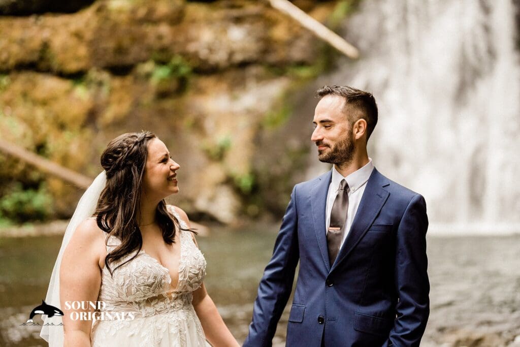 Brittney + Sam Silver Falls State Park Wedding // Brittney & Sam -