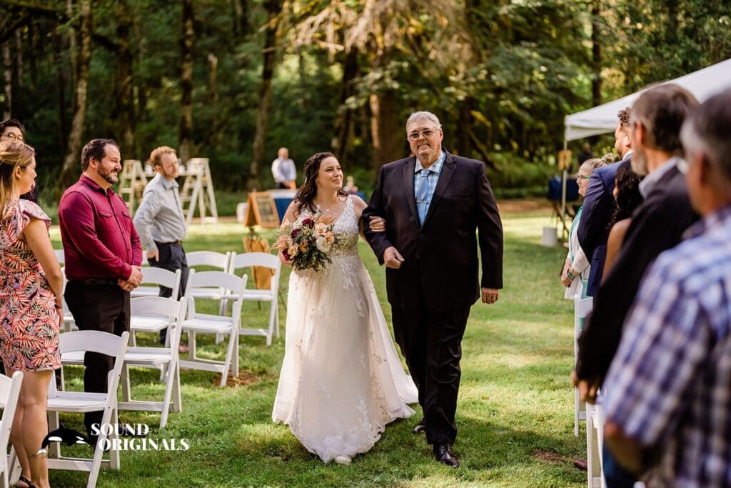 Brittney + Sam Silver Falls State Park Wedding // Brittney & Sam -