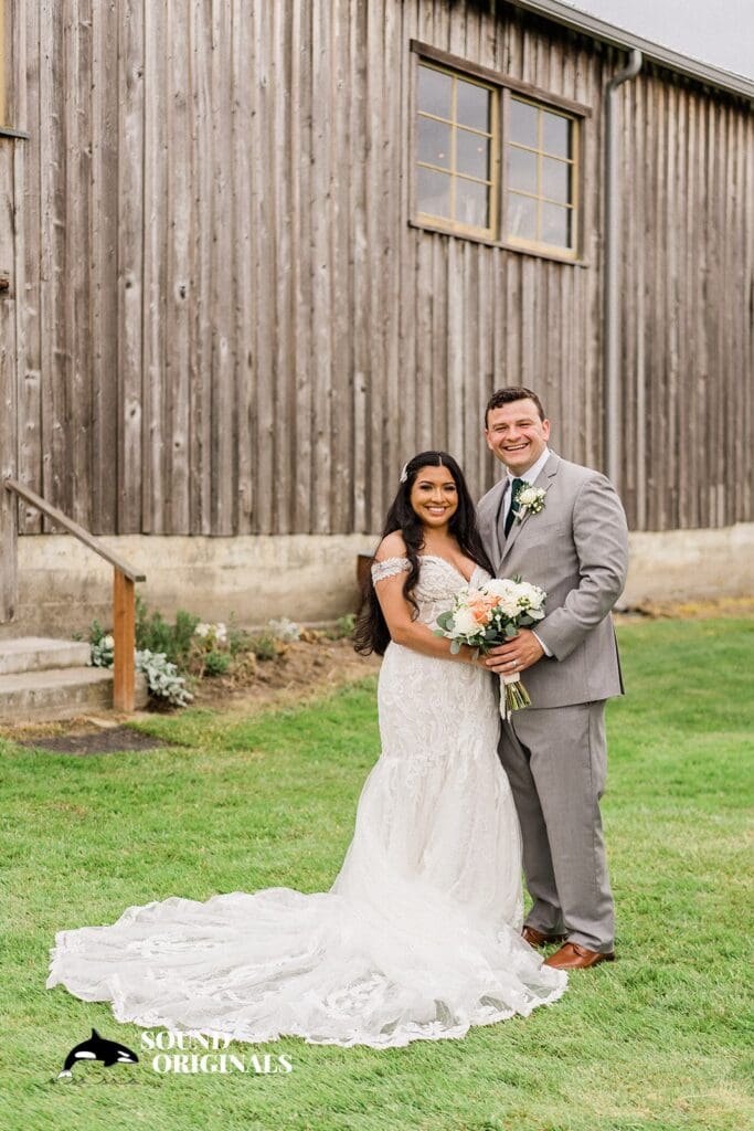 The Saltbox Barn Wedding // Rebecca & Austin -