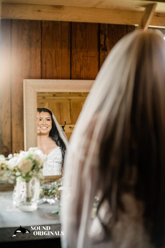 The Saltbox Barn Wedding // Rebecca & Austin -