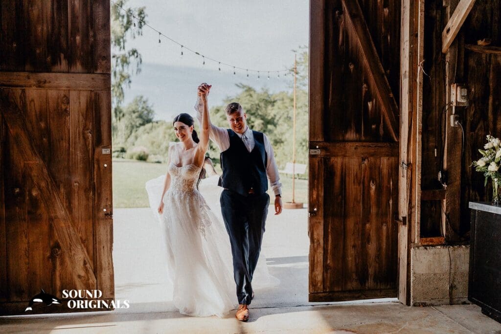 The Saltbox Barn Wedding // Emily + Bennett -