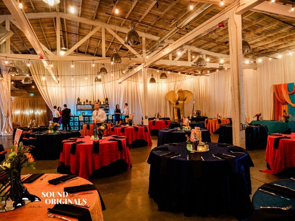 Tin Can Alley Wedding // Alexandra + Justin -
