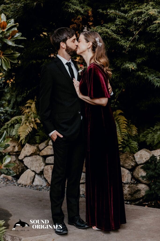 The Manor House at Pleasant Beach Wedding // Hilary & Ryan -