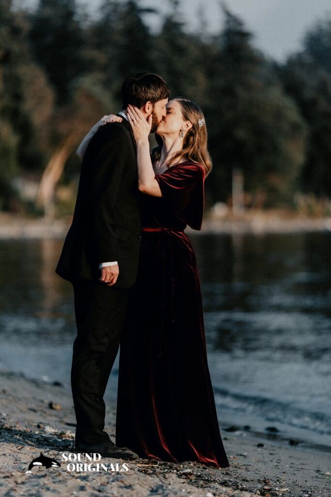 The Manor House at Pleasant Beach Wedding // Hilary & Ryan -