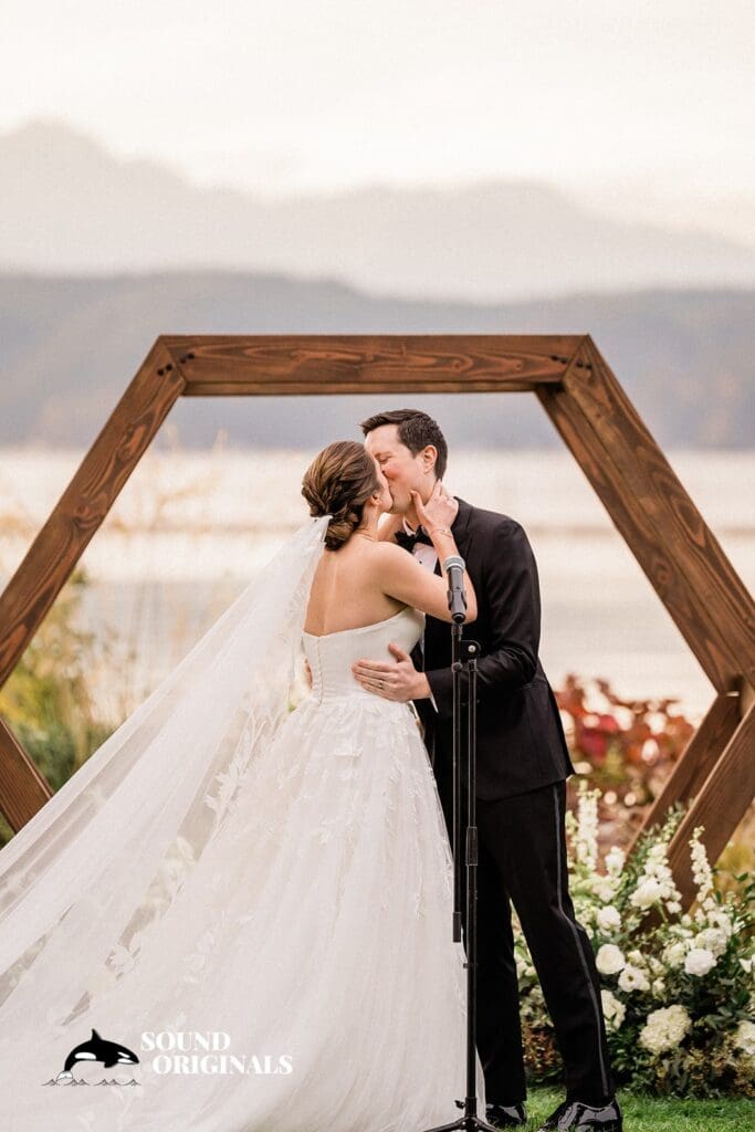 Alderbrook Resort Wedding // Brittany + Brian -