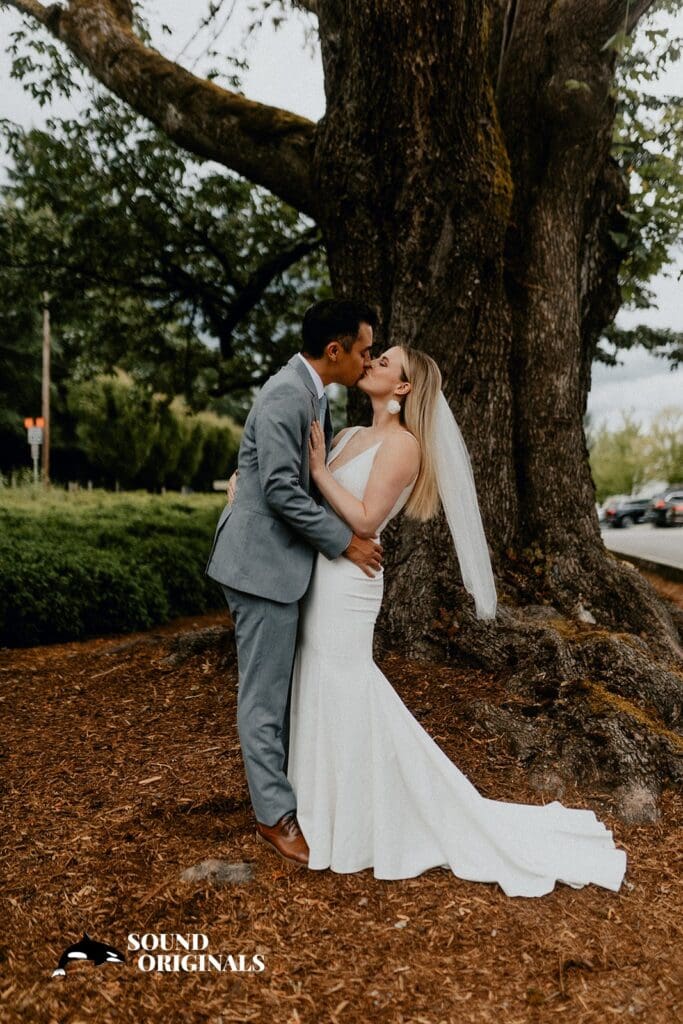 Novelty Hill Januik Winery Wedding // Beth + Chris -