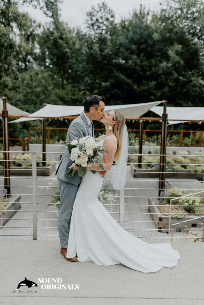 Novelty Hill Januik Winery Wedding // Beth + Chris -