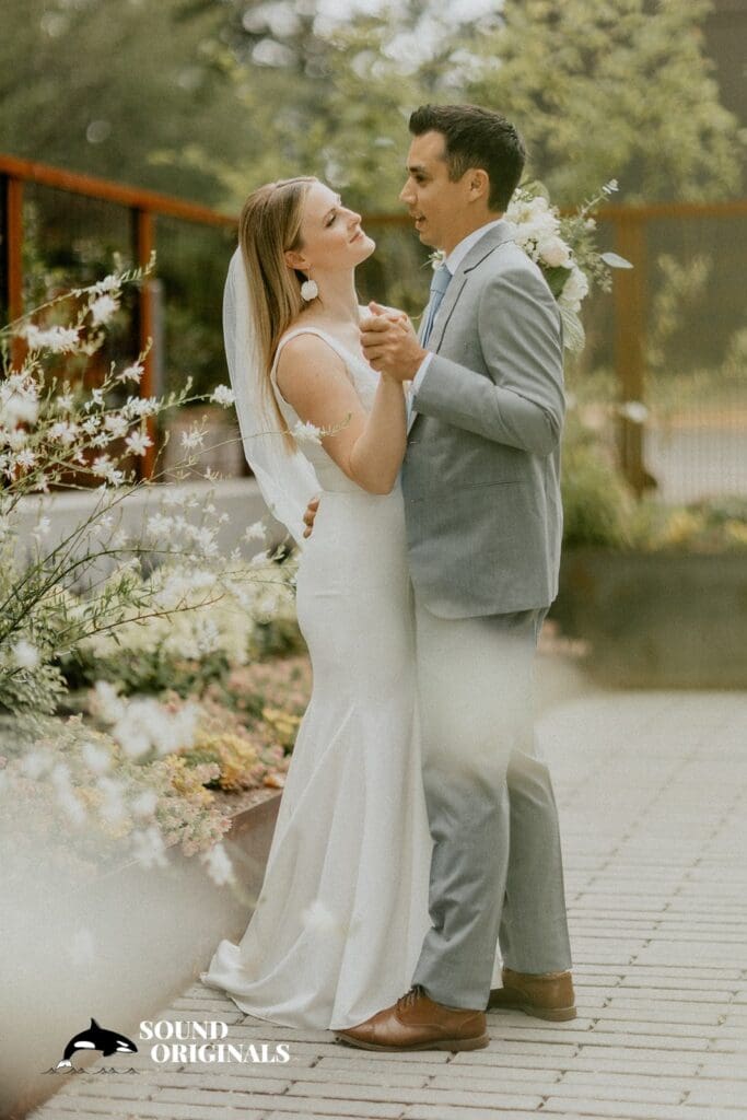 Novelty Hill Januik Winery Wedding // Beth + Chris -