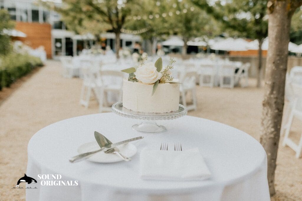 Novelty Hill Januik Winery Wedding // Beth + Chris -