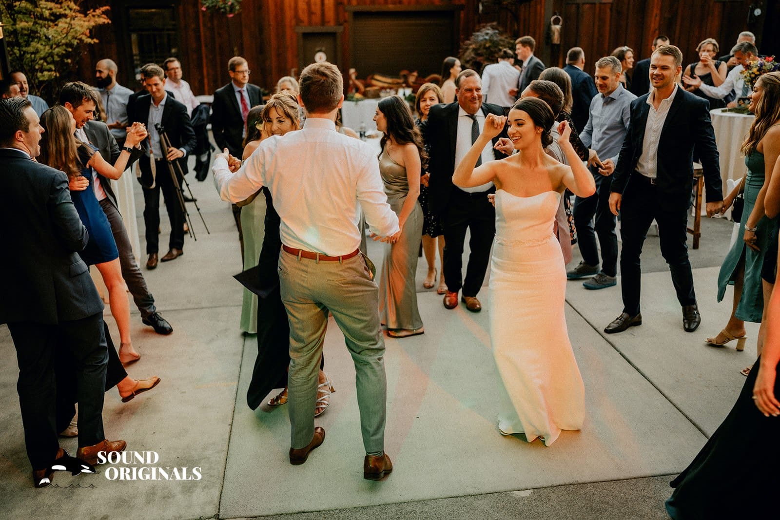 Fremont Mischief Distillery Wedding // Kate + Taren -