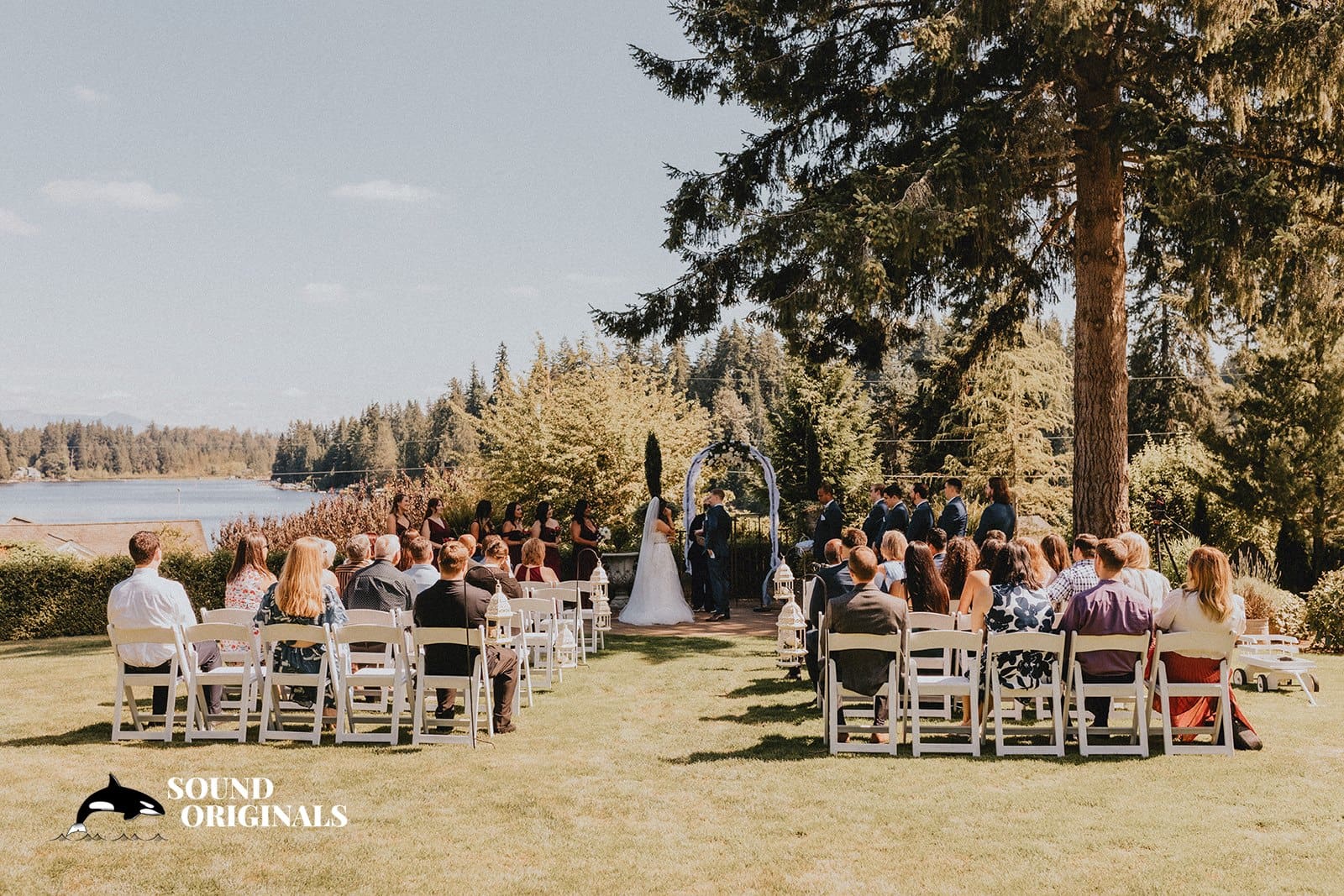 Green Gates At Flowing Lake Wedding // Yuly + Chase -