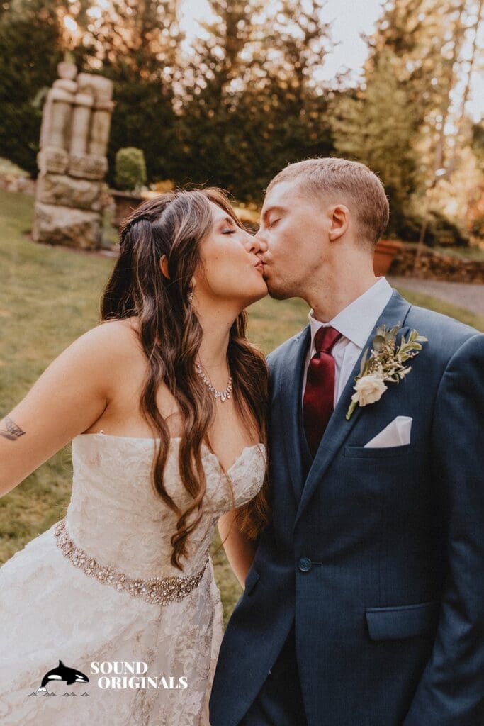 Green Gates at Flowing Lake Wedding // Yuly + Chase￼ -