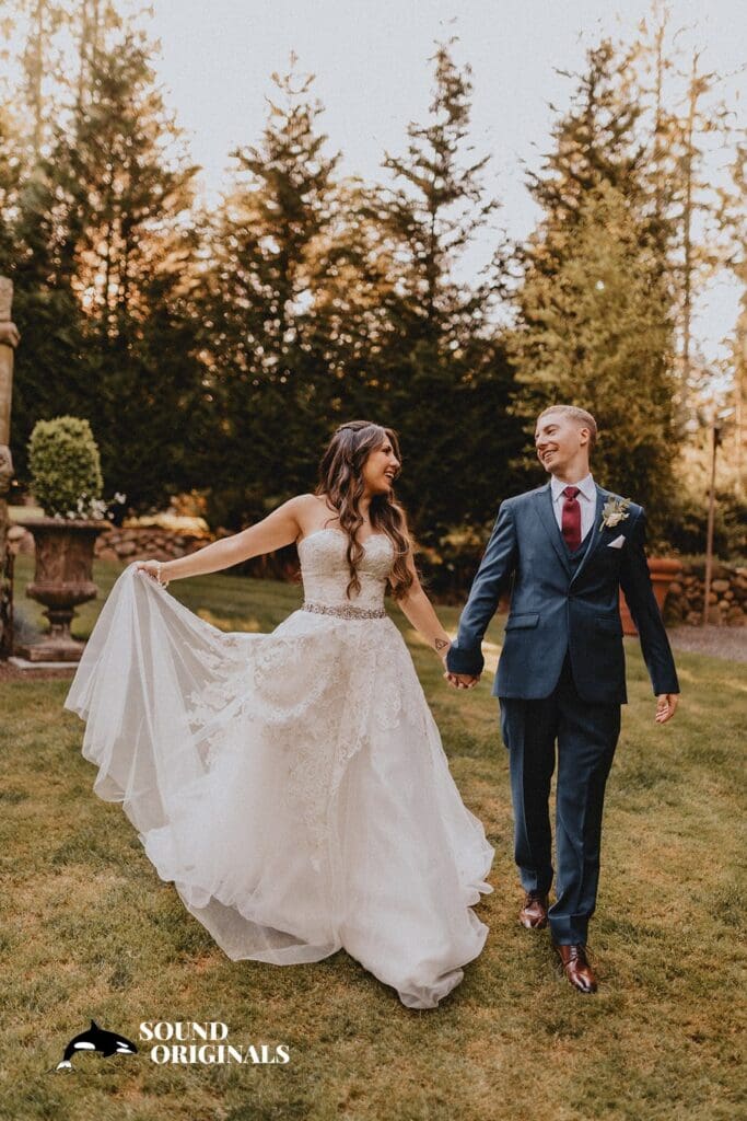 Green Gates at Flowing Lake Wedding // Yuly + Chase￼ -