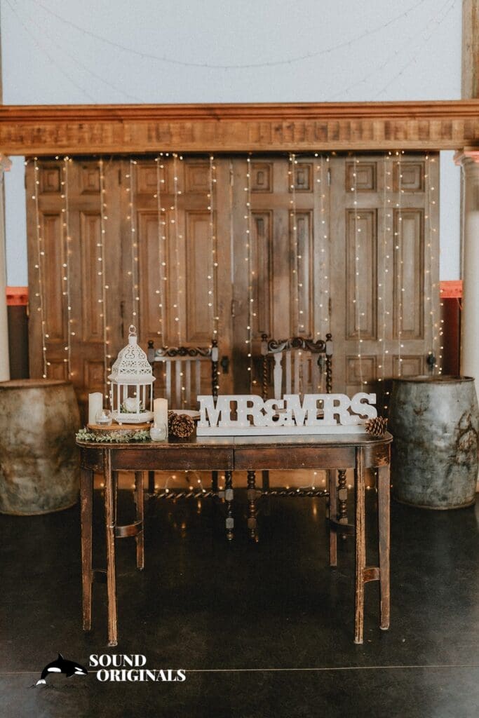 Green Gates at Flowing Lake Wedding // Yuly + Chase￼ -