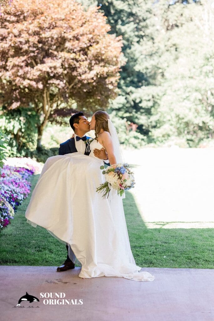 Shannon + William Lake Wilderness Lodge Wedding // Shannon & William -