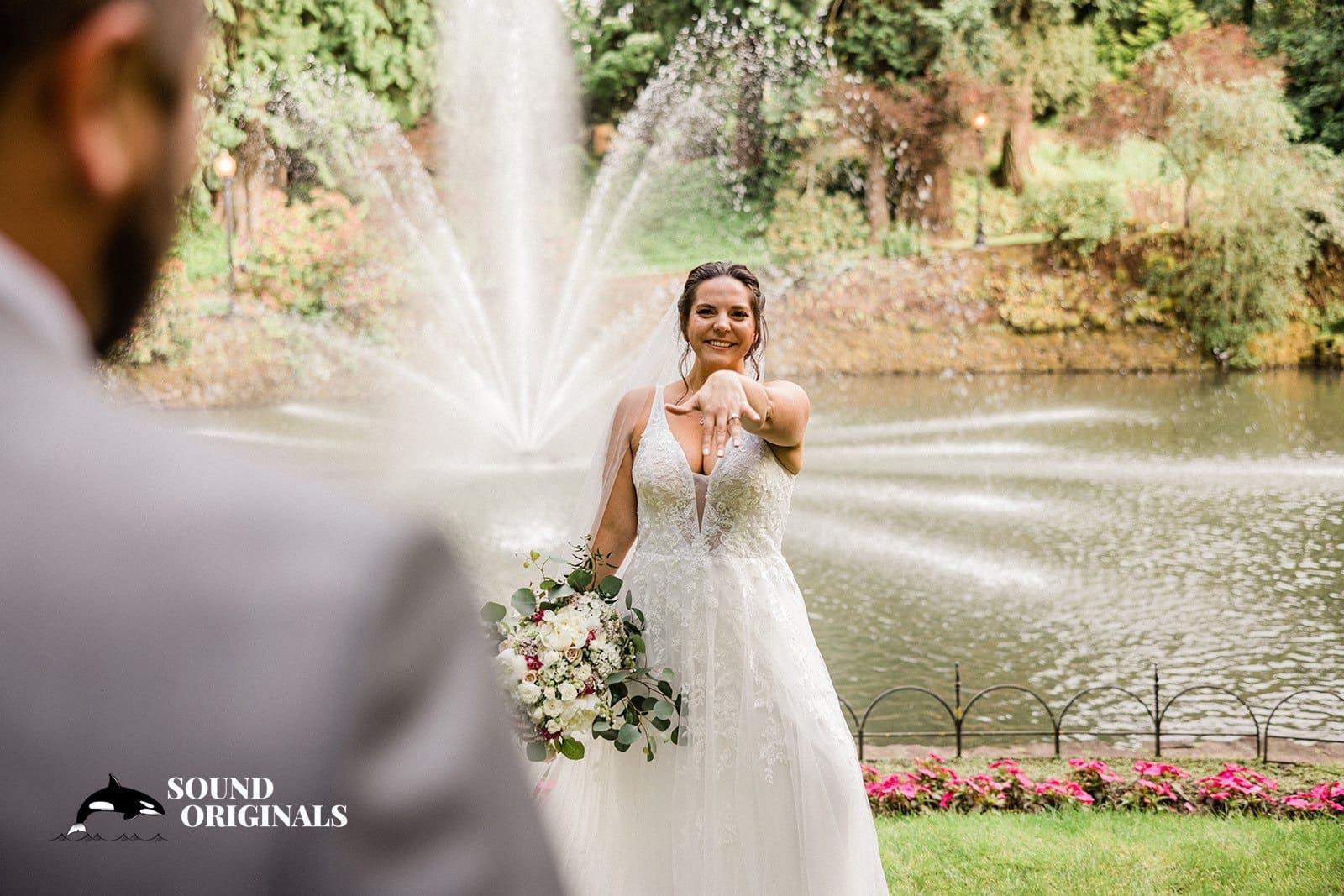 Lakeside Gardens Wedding // Amanda + Brad -