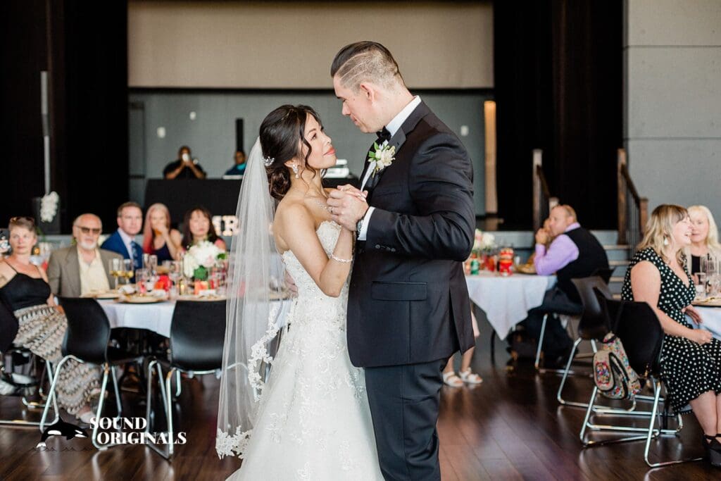 Rosehill Community Center Wedding // Jennifer + Paul -