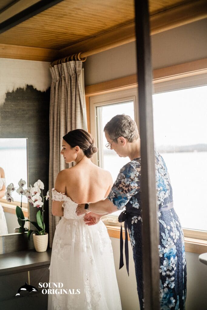 The Edgewater Wedding // Bella + Robert -