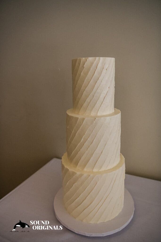 The Lodge at St. Edward State Park Wedding // Coline + John -