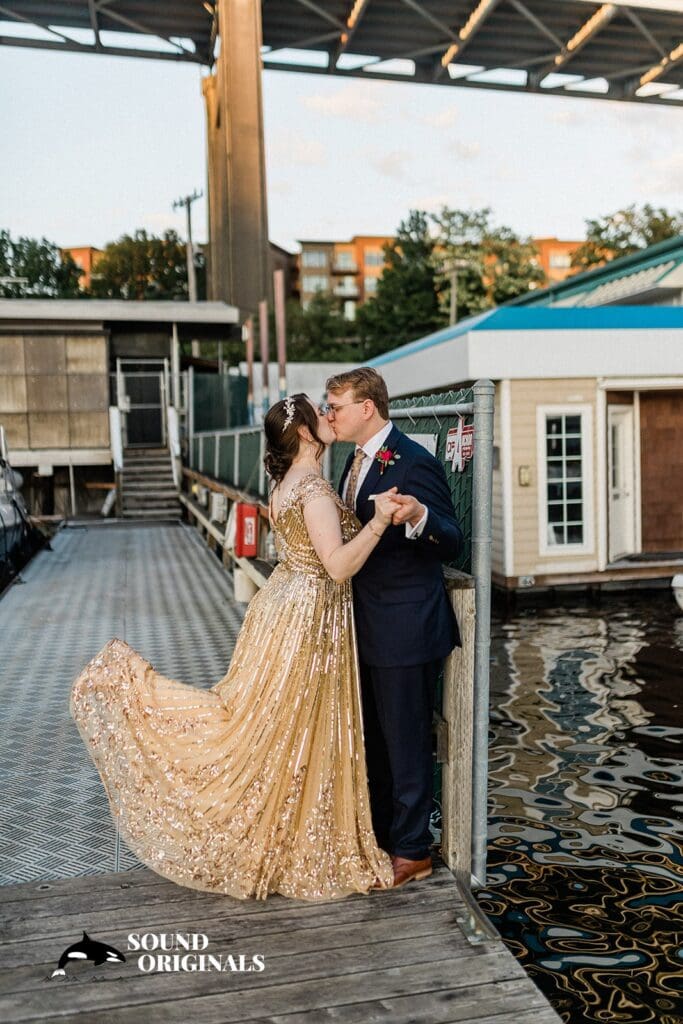 Jessica + Lee Eventide Lake Union Wedding // Jessica + Lee -