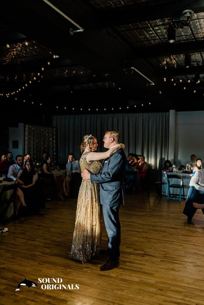 Jessica + Lee Eventide Lake Union Wedding // Jessica + Lee -