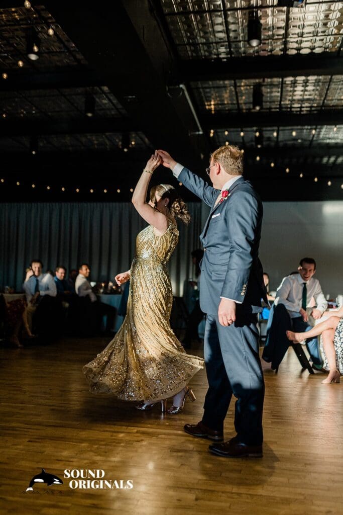 Jessica + Lee Eventide Lake Union Wedding // Jessica + Lee -