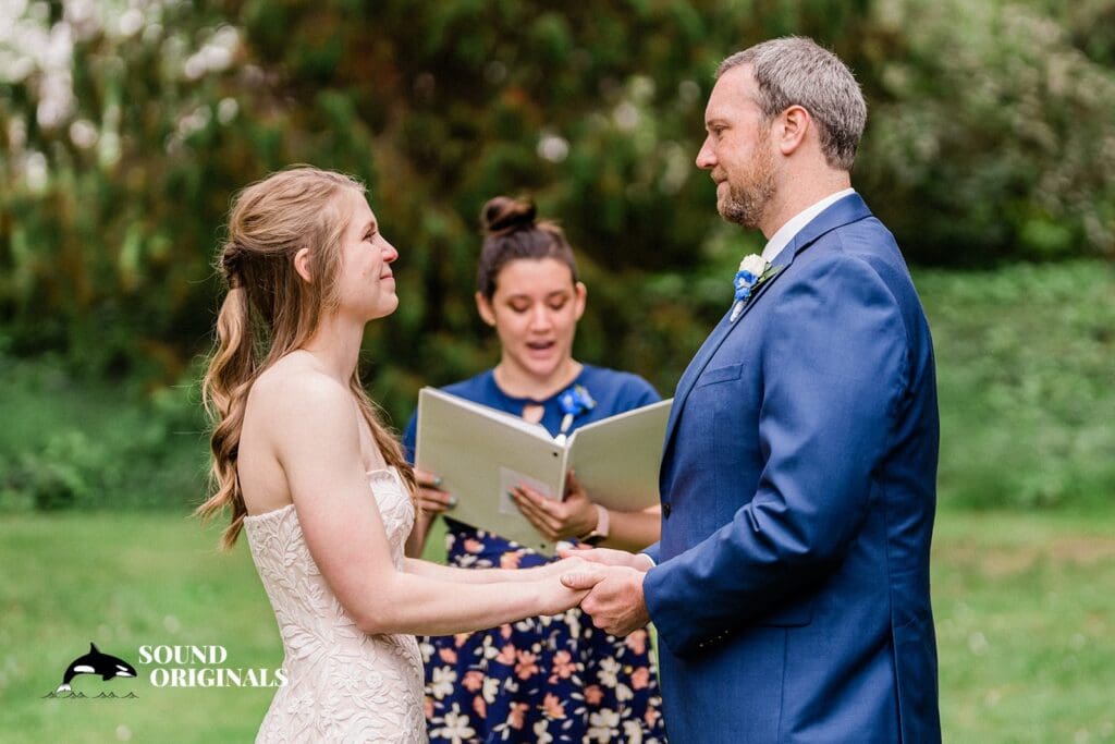 25 STUNNING Locations for Engagement Photos in Seattle -