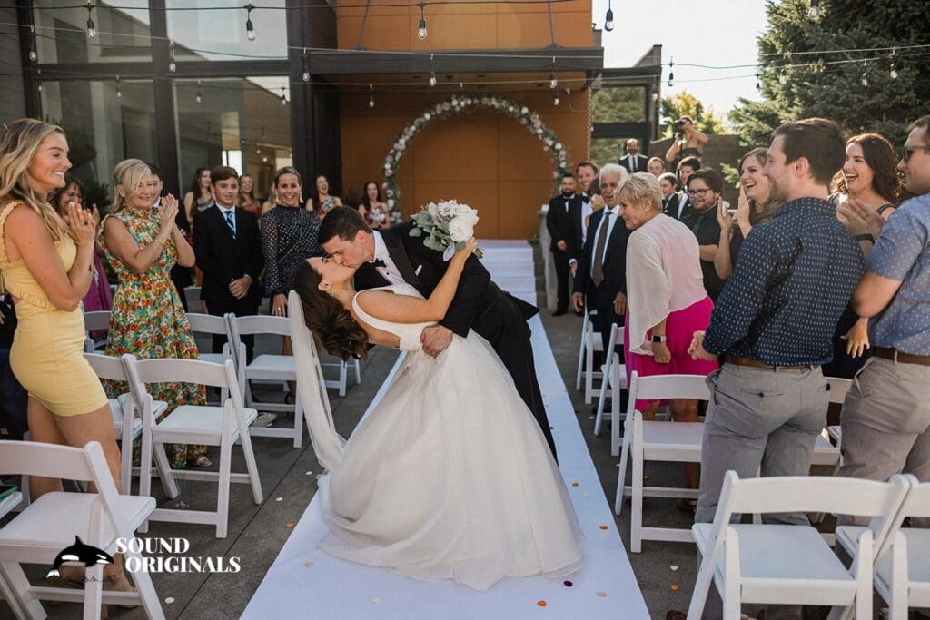 Megan + Paris White Salmon Wedding // Megan + Paris -