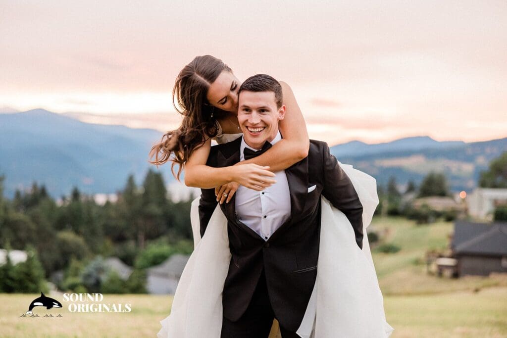 Megan + Paris White Salmon Wedding // Megan + Paris -