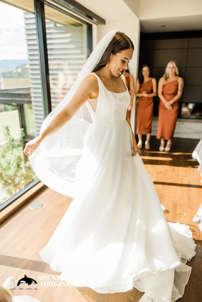 Megan + Paris White Salmon Wedding // Megan + Paris -