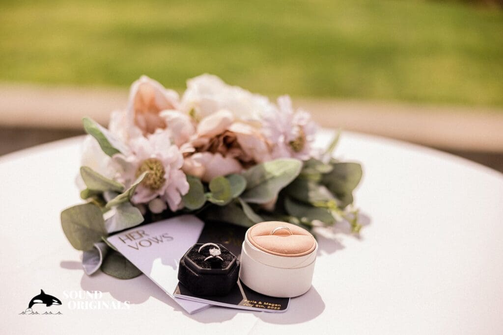 Megan + Paris White Salmon Wedding // Megan + Paris -