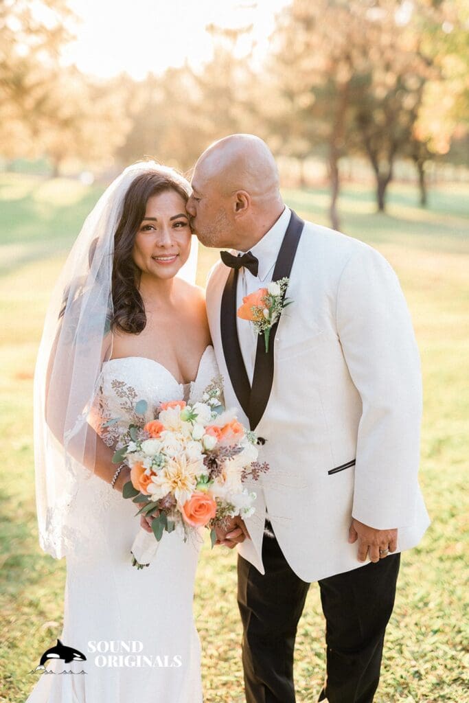 Boundary Oak Golf Course Wedding // Christine + John -