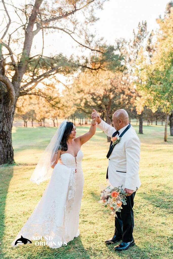 Boundary Oak Golf Course Wedding // Christine + John -