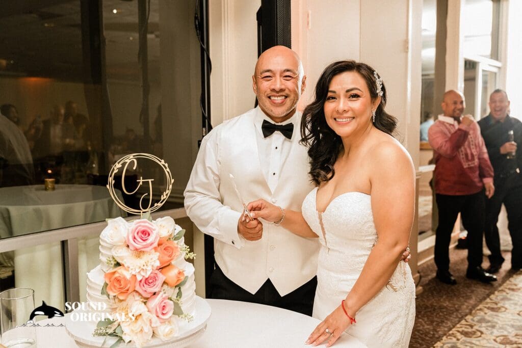 Boundary Oak Golf Course Wedding // Christine + John -