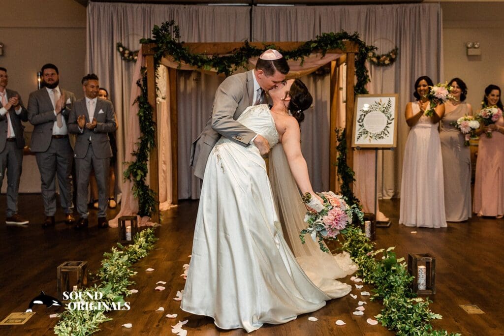 Columbia Winery Wedding // Allix + Dashiell -